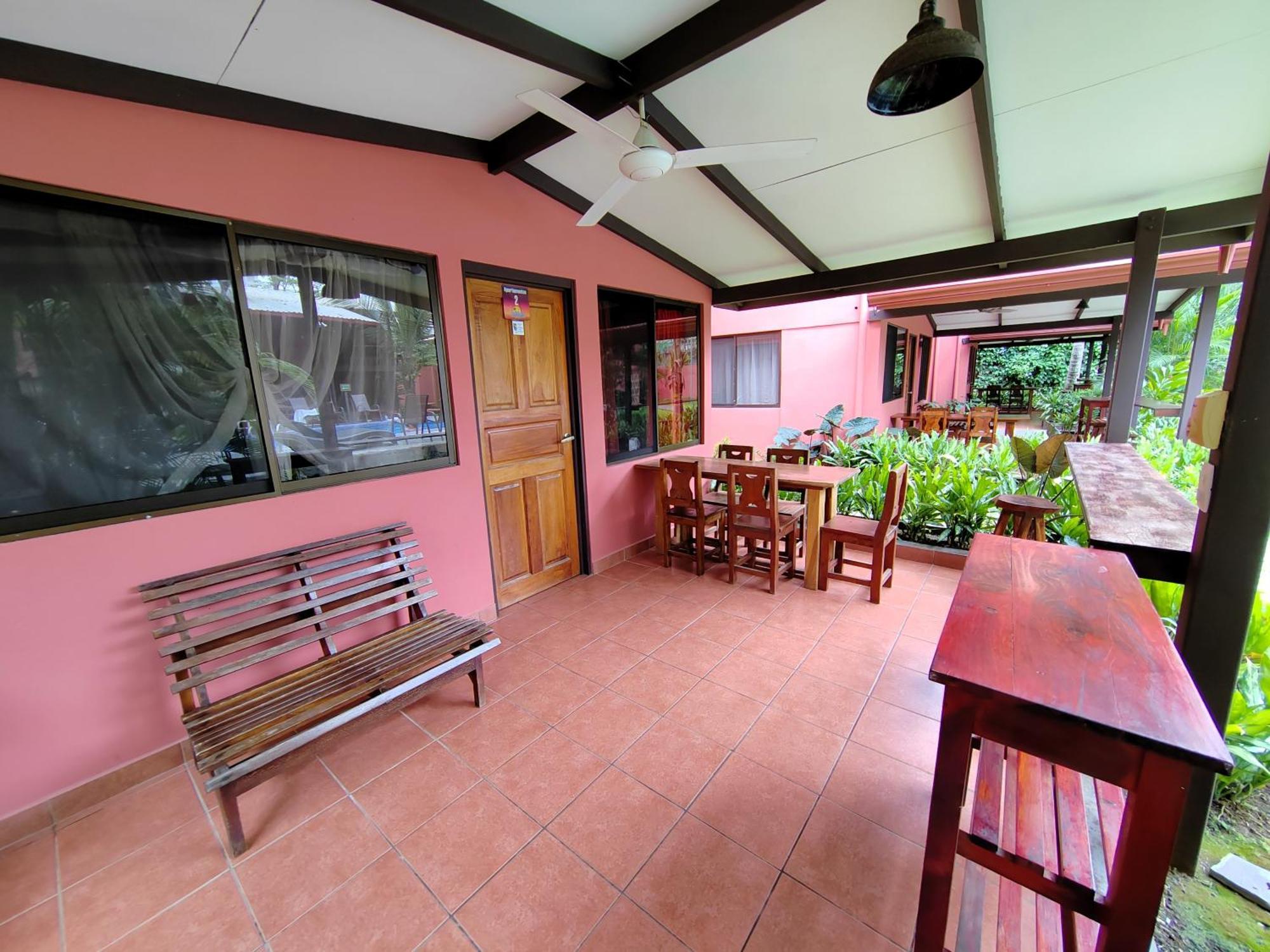 Hotel Los Ranchos Jaco Exterior photo