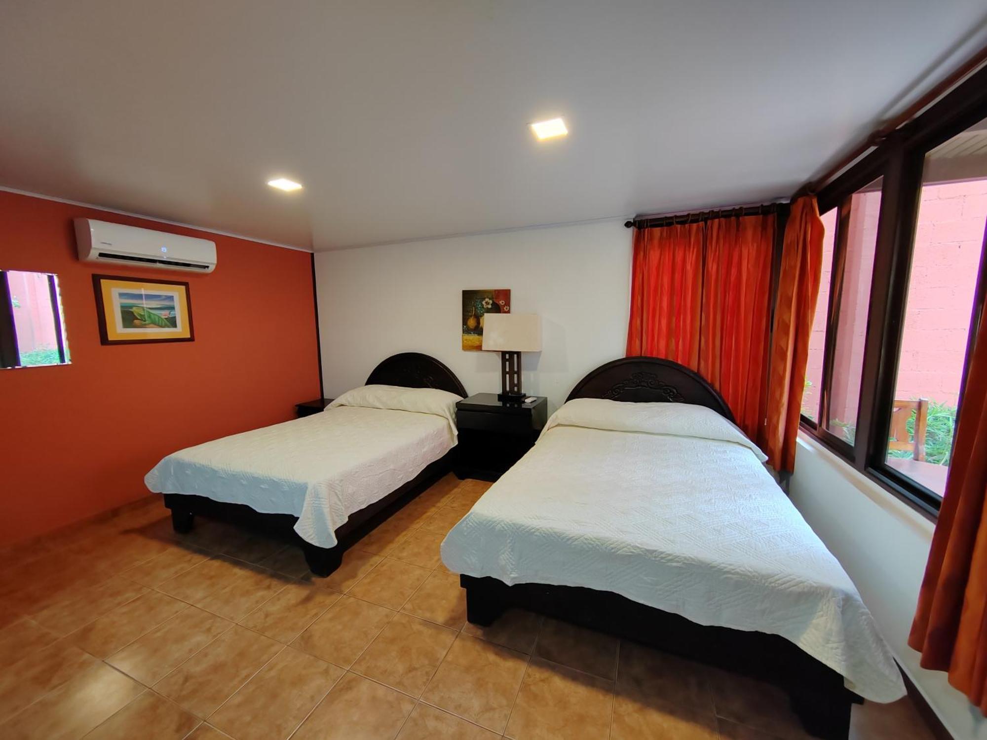 Hotel Los Ranchos Jaco Exterior photo