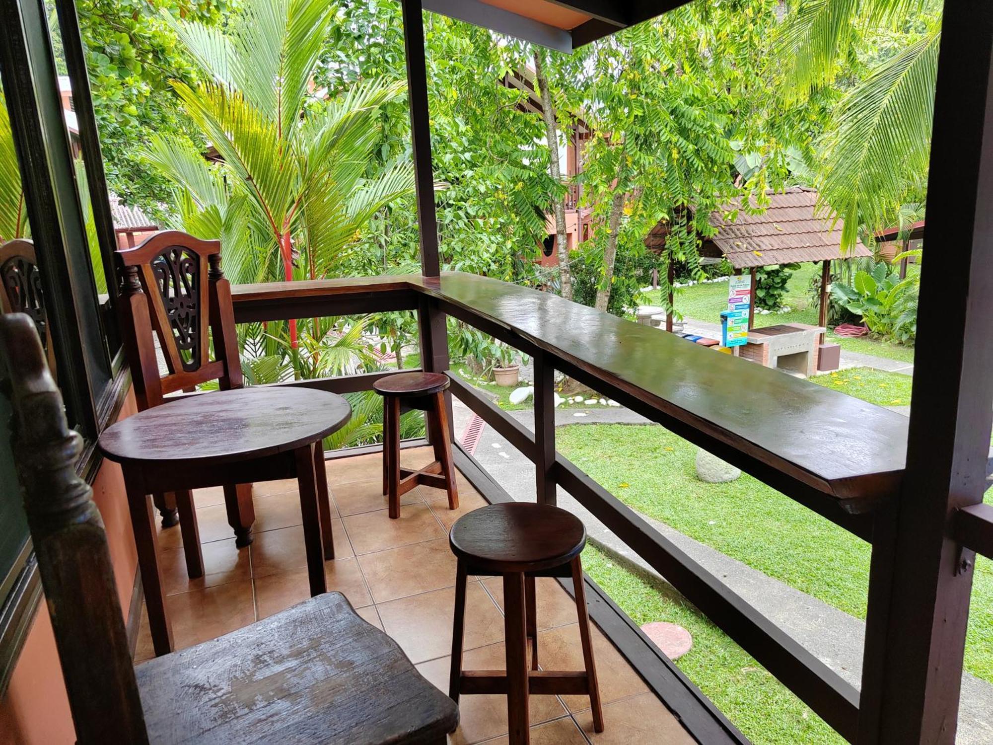 Hotel Los Ranchos Jaco Exterior photo